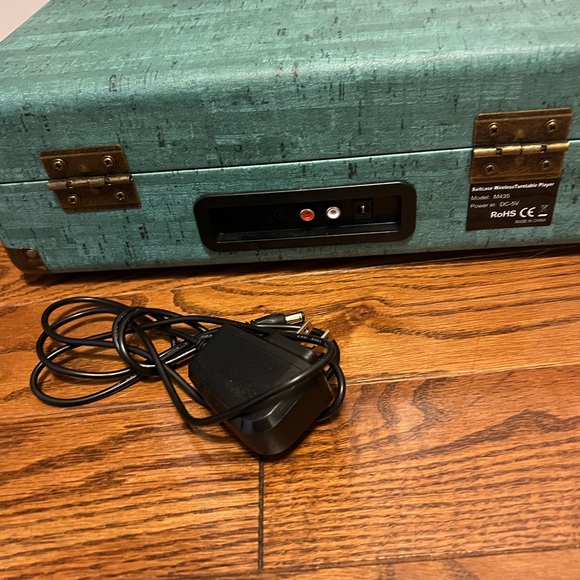 Record player - Picture 4 of 4